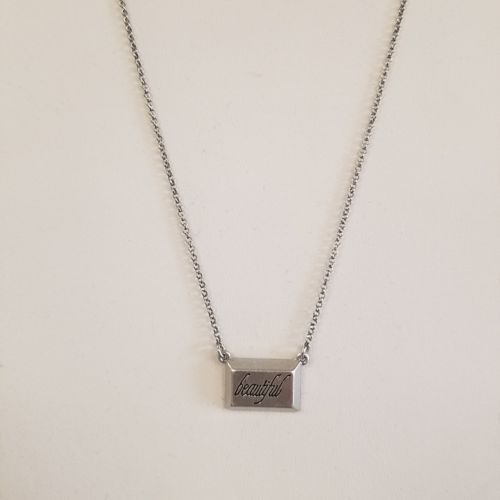 Lia sophia pendant